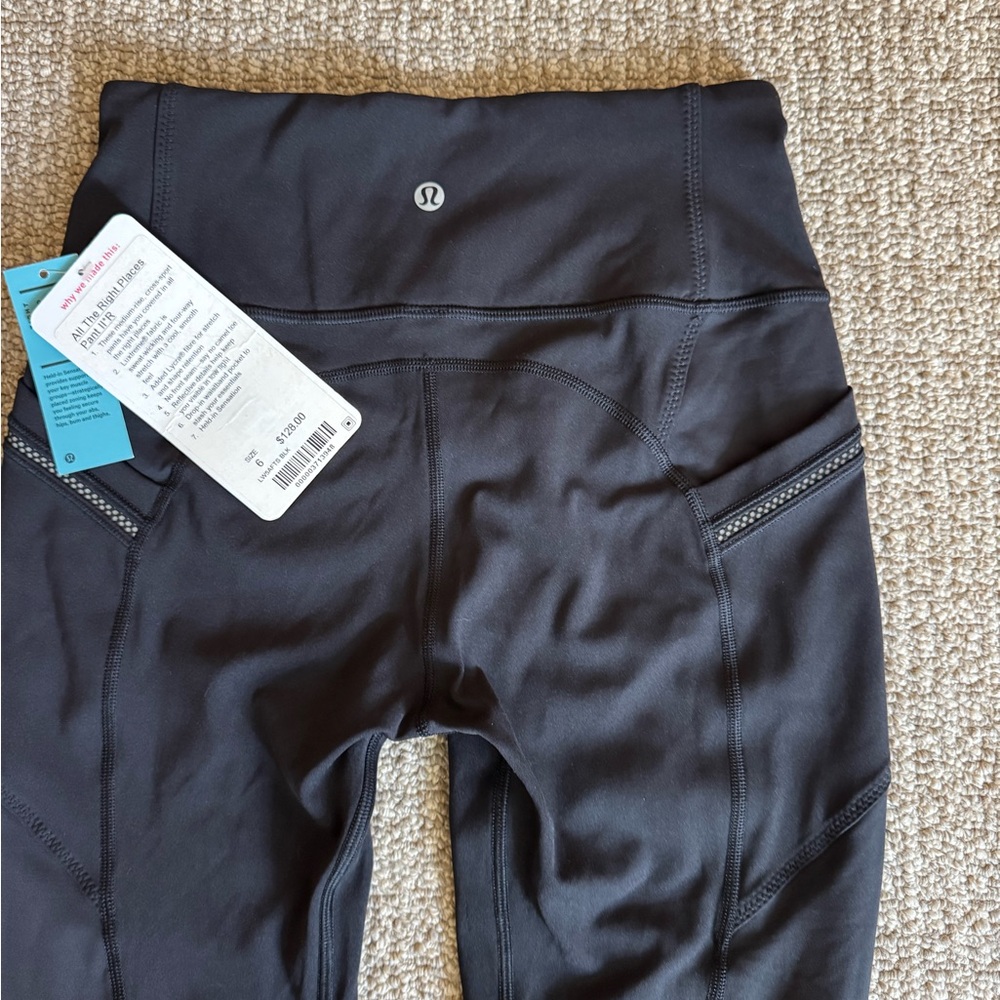 BNWT Lululemon “all the right places” High-Waisted Luxtreme Run Leggings